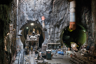Illustration for article titled The Secret Lives of NYC Mega-Projects, Revealed By One PhotographerÂ